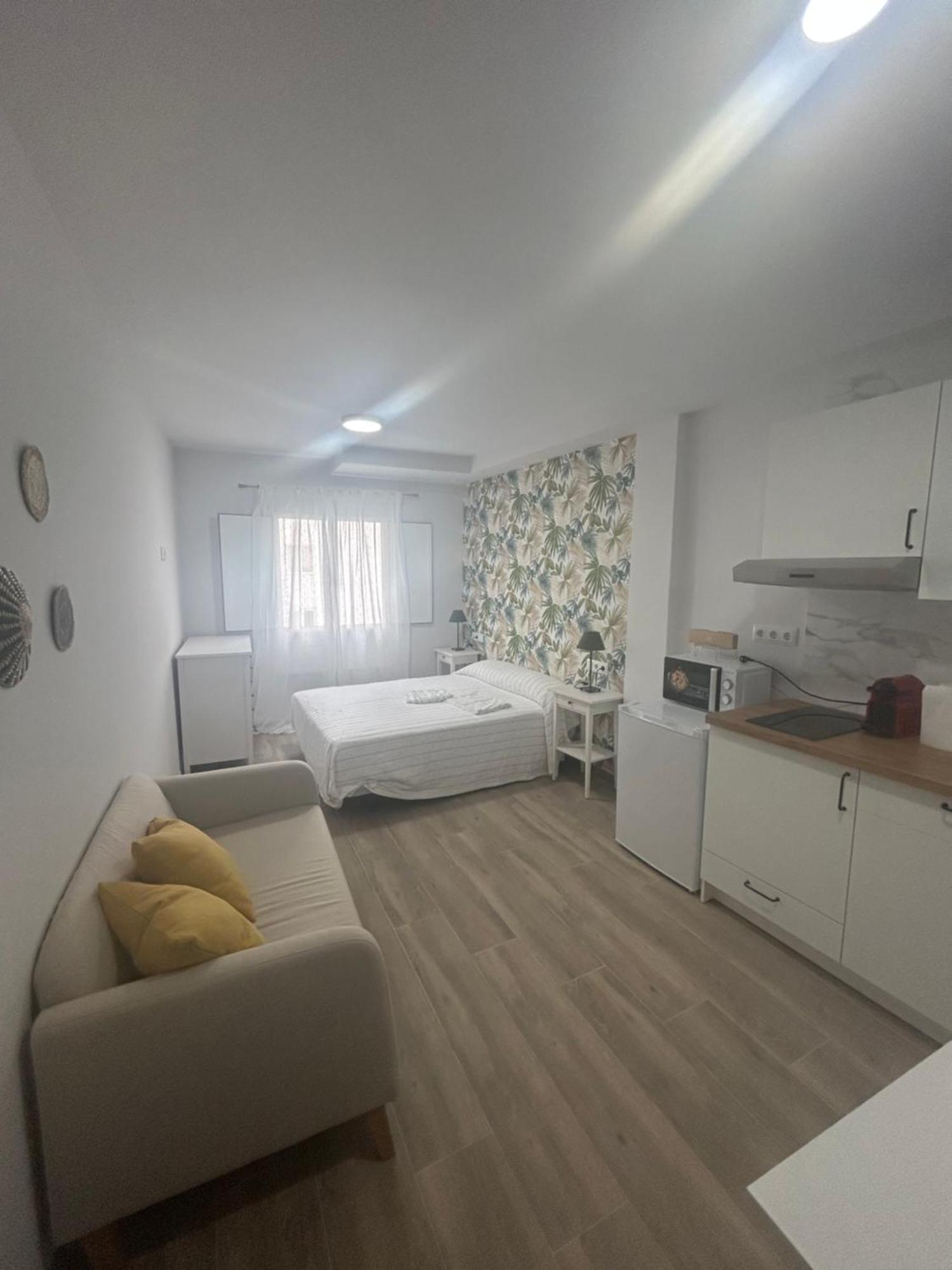 Briones Al Mar Apartment กัมบาโดส ภายนอก รูปภาพ