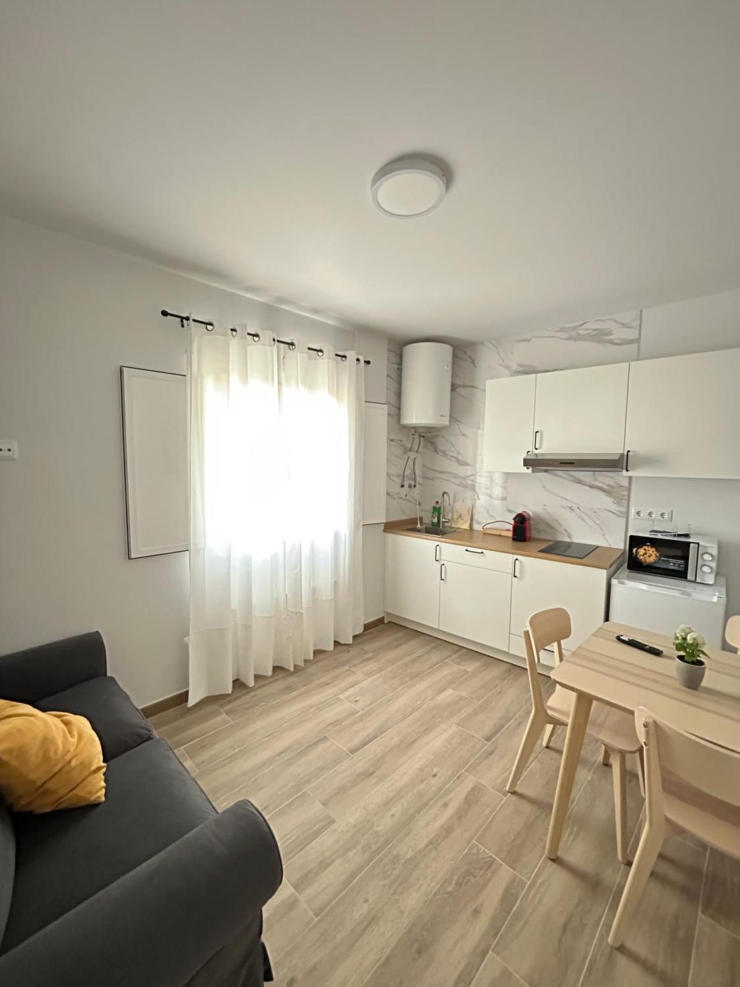 Briones Al Mar Apartment กัมบาโดส ภายนอก รูปภาพ